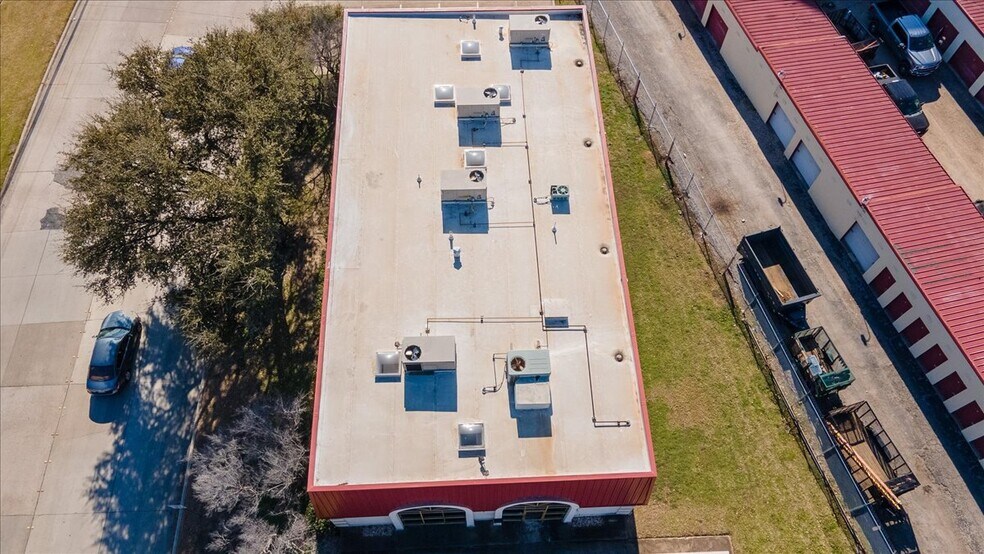 More Photos Of 812 Lexington Dr, Plano Office For Sale