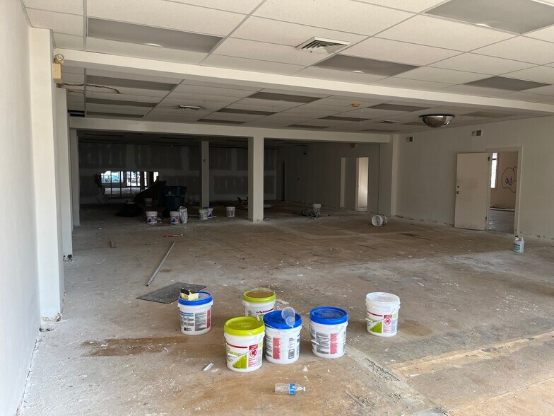 More Photos Of 1180 Easton Rd, Abington Storefront Retail Office For Sale