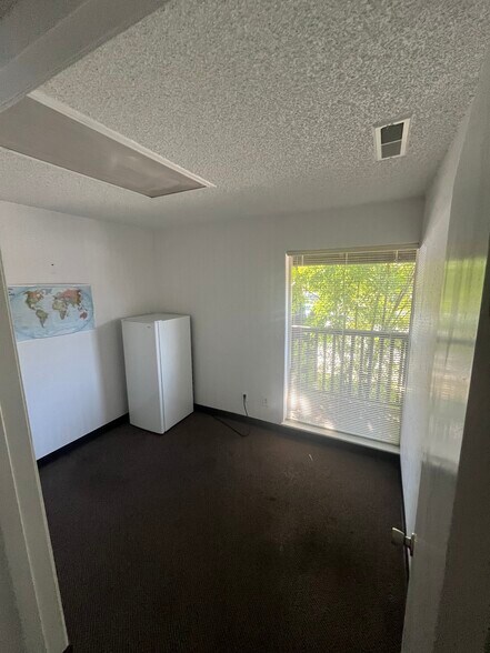 More Photos Of 7932 Sunset Ave, Fair Oaks Office For Lease