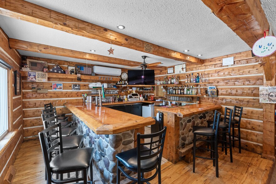 More Photos Of 3172 N Riverside Dr, Saukville General Retail For Sale