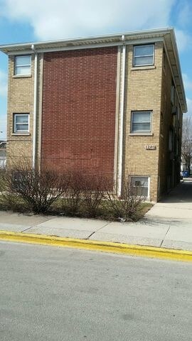 More Photos Of 1240 S 55th Ct, Cicero Apartments For Sale