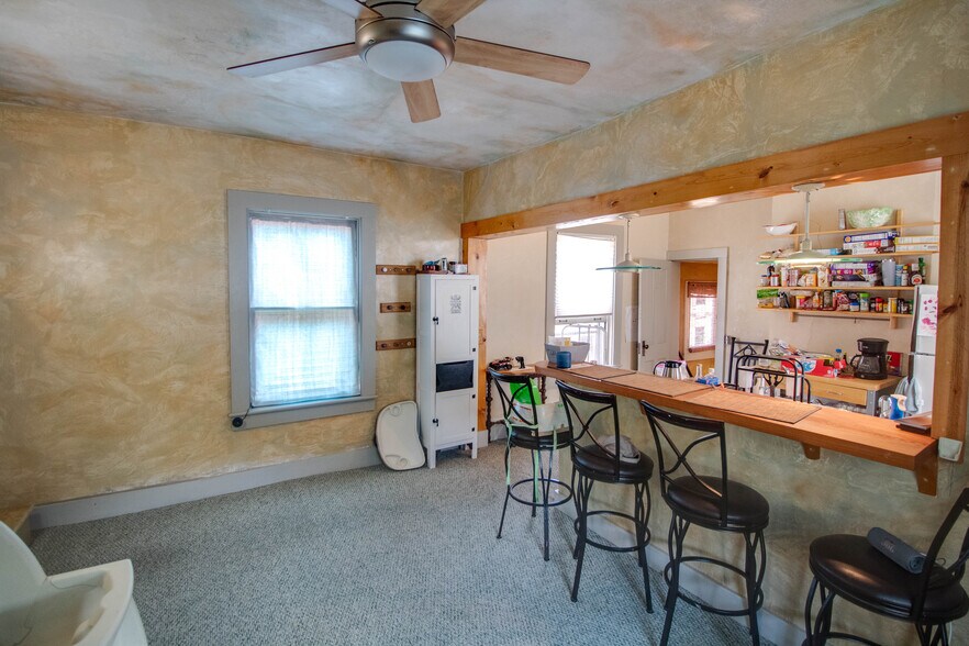 More Photos Of 212 E Main St, Carlinville Office Residential For Sale