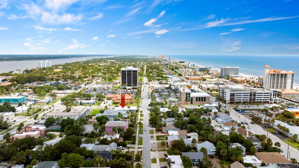 Primary Photo Of 419 N Wild Olive Ave, Daytona Beach Apartments For Sale