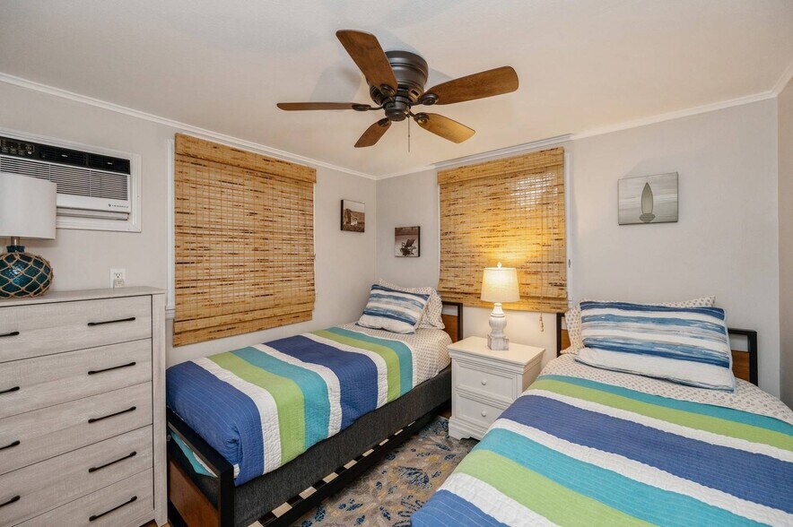 More Photos Of 14 E Landing Rd, Hampton Bays Multifamily For Sale