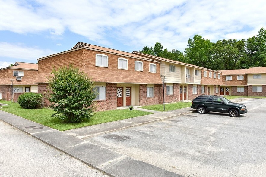 More Photos Of 901 Corona Dr, Orangeburg Apartments For Sale