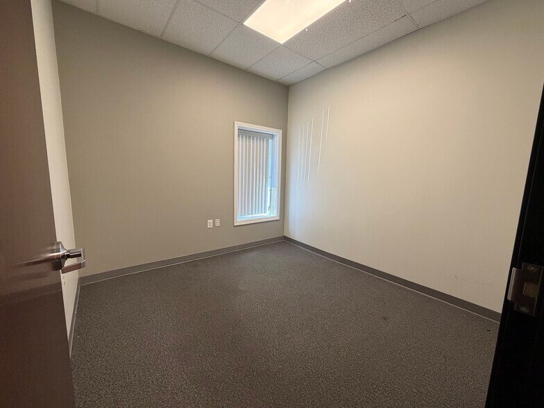 More Photos Of 2240 S County Trl, East Greenwich Light Distribution For Lease