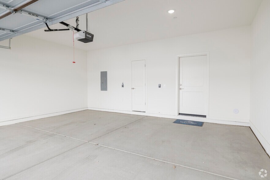 More Photos Of 7850 S Central Ave, Phoenix Apartments For Sale