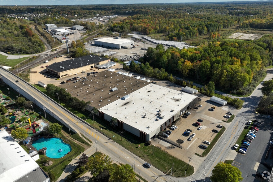 More Photos Of 720 E Highland Rd, Macedonia Warehouse For Sale