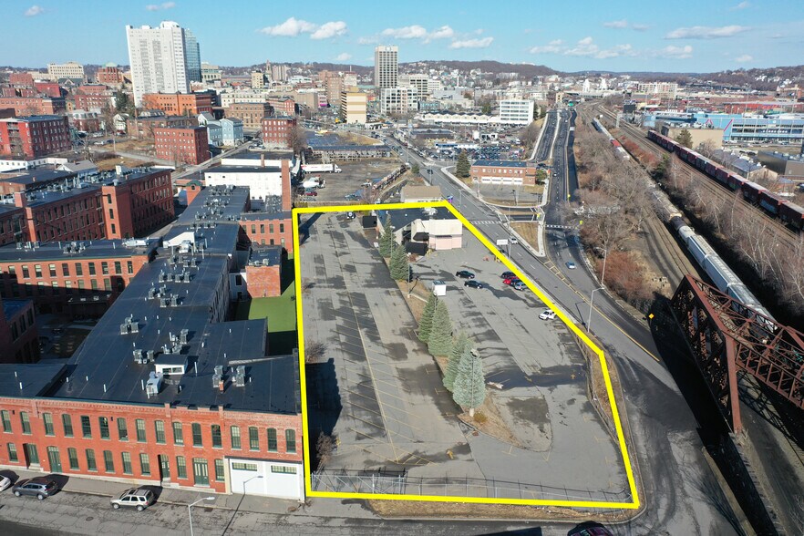 More Photos Of 241 Southbridge St, Worcester Bar For Sale