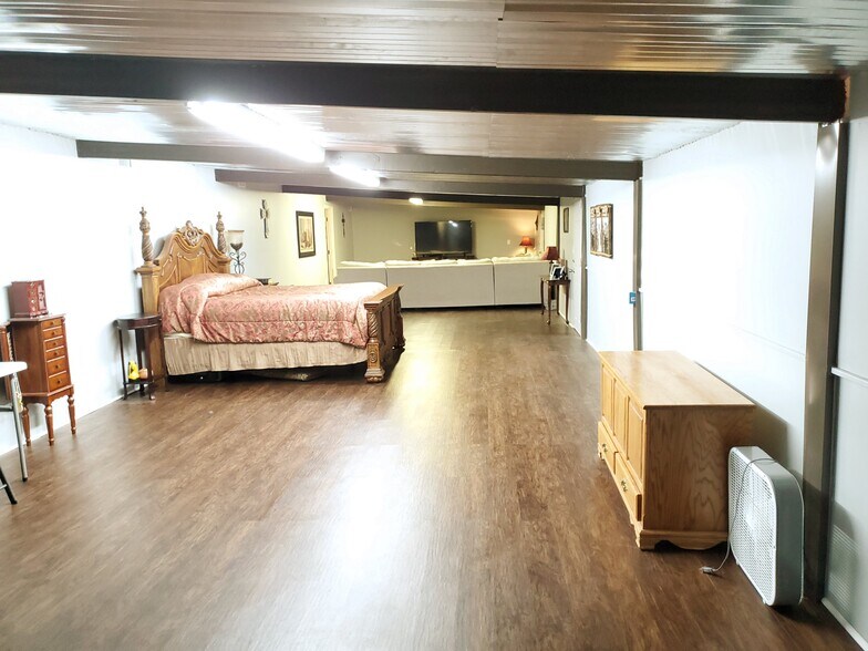 More Photos Of , Hamilton General Retail For Sale