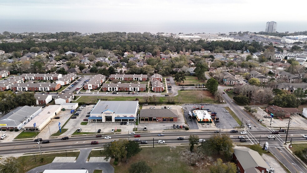 More Photos Of 2585 Pass Rd, Biloxi Freestanding For Sale