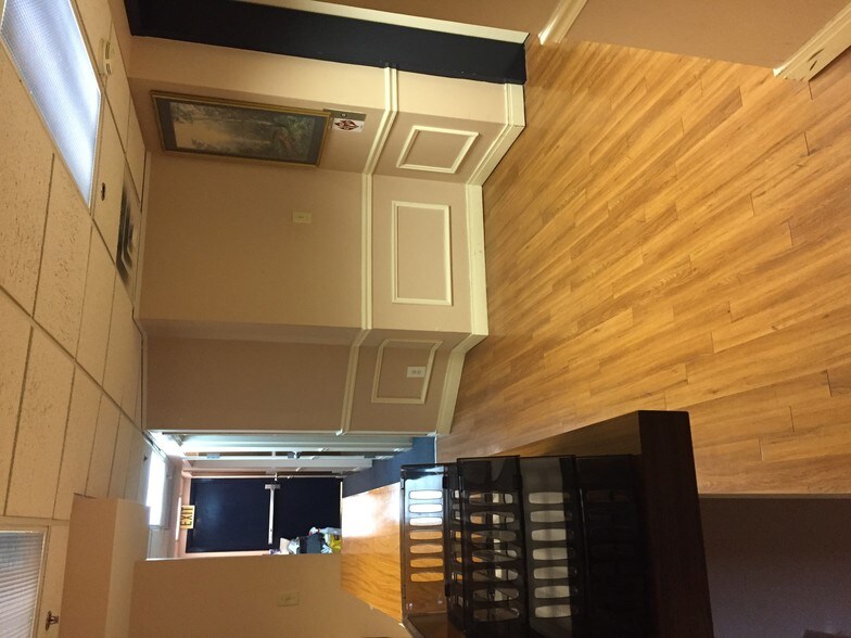 More Photos Of 127 E Michigan St, Indianapolis Loft Creative Space For Lease