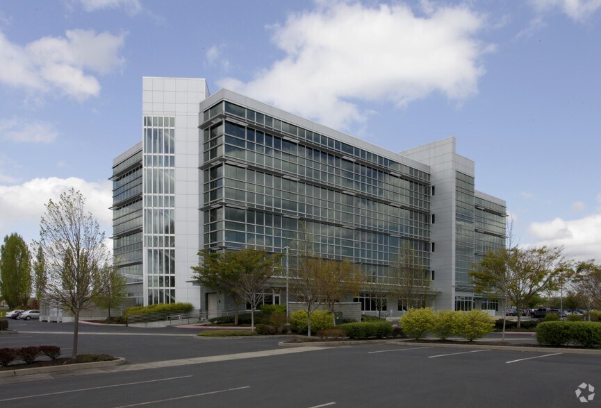 More Photos Of 2035 NE Cornelius Pass Rd, Hillsboro Office For Sale