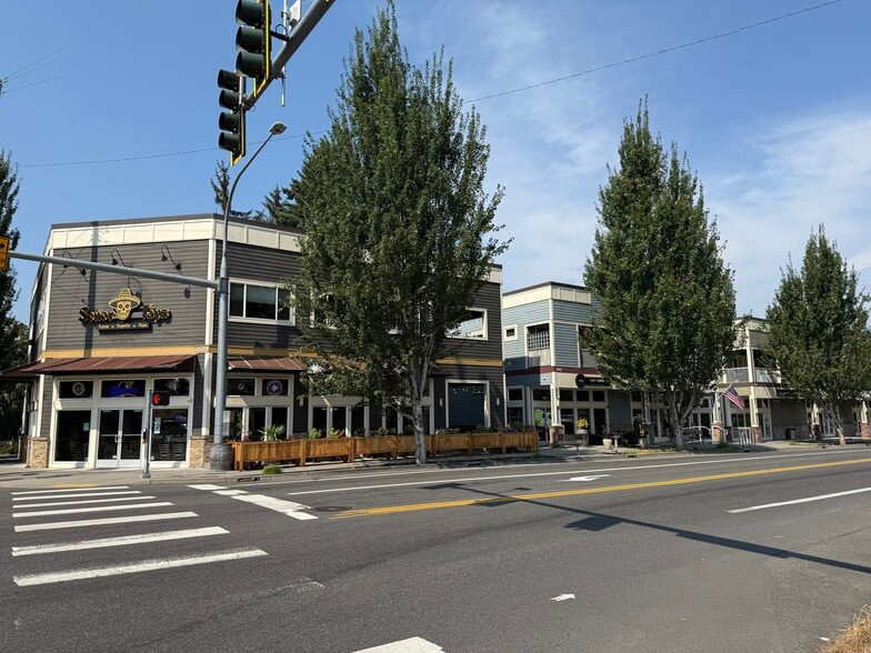 Primary Photo Of 3602 NW 119th St, Vancouver Storefront Retail Residential For Lease
