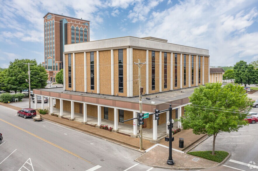 More Photos Of 120 E Main St, Murfreesboro Office For Sale