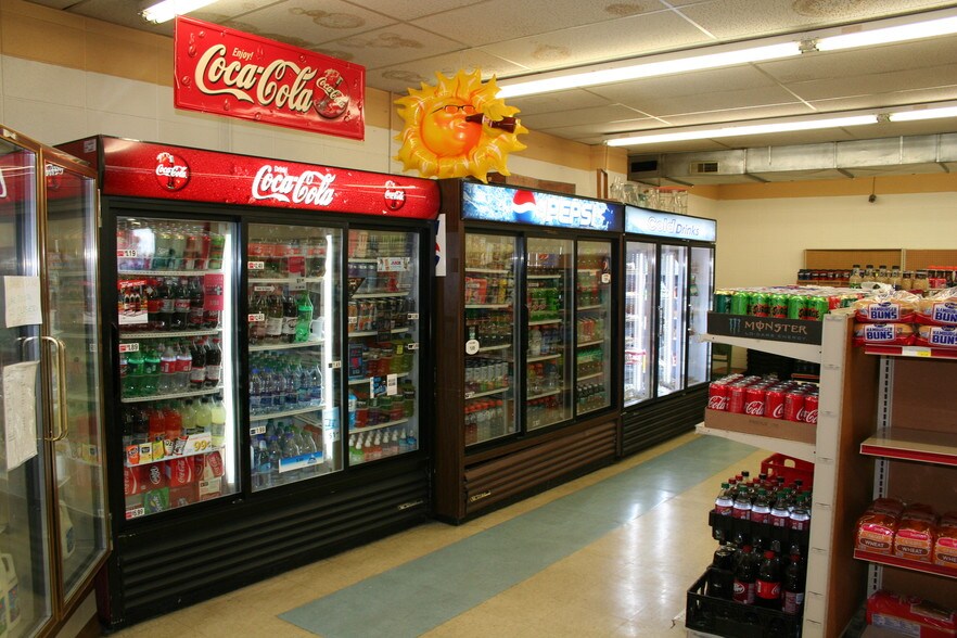 More Photos Of 1 N Clark St, Park City Convenience Store For Sale