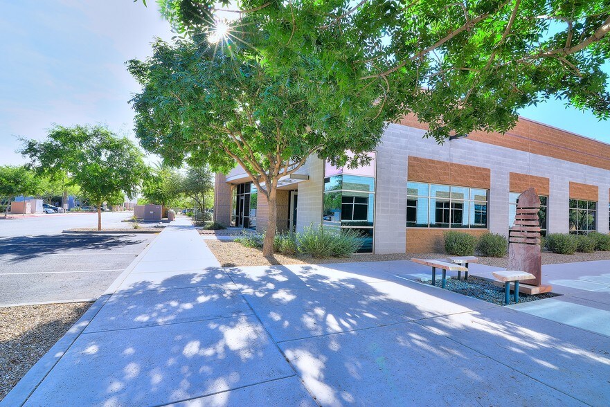 More Photos Of 5700 W Chandler Blvd, Chandler Coworking Space