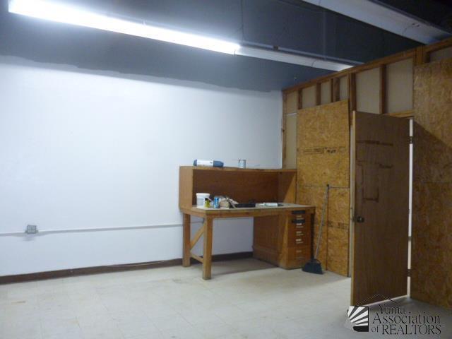 More Photos Of 642 E 39th Pl, Yuma Flex For Sale