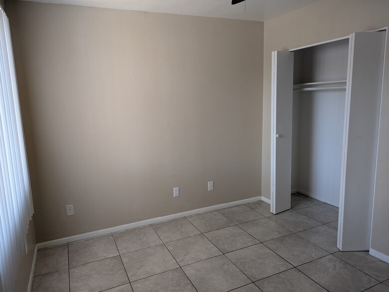 More Photos Of 4444 E Fairmount St, Tucson Apartments For Sale