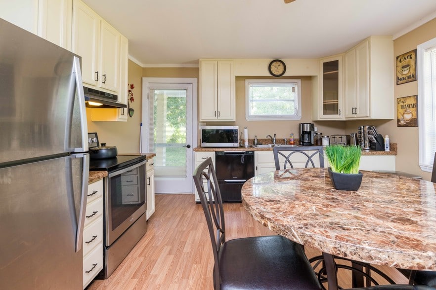 More Photos Of 15458 Snow Memorial Hwy, Brooksville Assisted Living For Sale