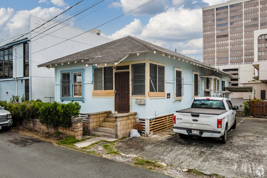 More Photos Of , Honolulu Unknown For Sale