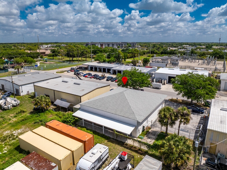 More Photos Of 4159 Electric Way, Port Charlotte Warehouse For Sale