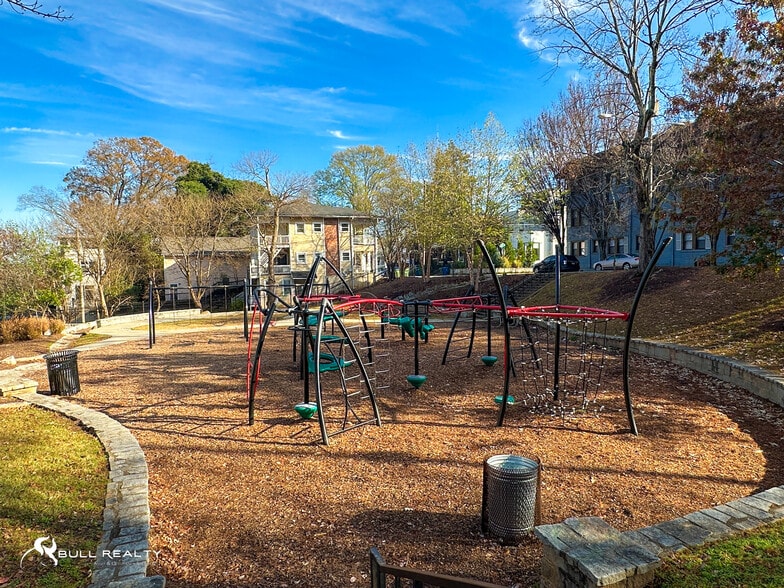 More Photos Of 494 Winton Ter NE, Atlanta Apartments For Sale