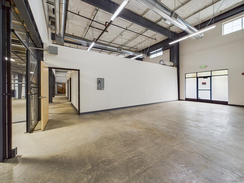 More Photos Of 39057 Ca-299 St, Willow Creek Light Manufacturing For Sale