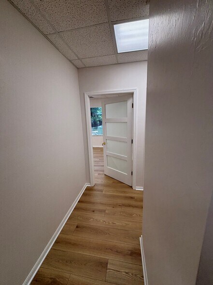 More Photos Of 8931 Conference Dr, Fort Myers Office For Lease