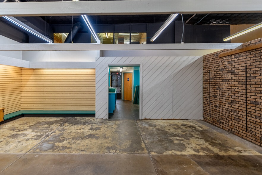 More Photos Of 815 S Main St, Stillwater Storefront Retail Office For Sale