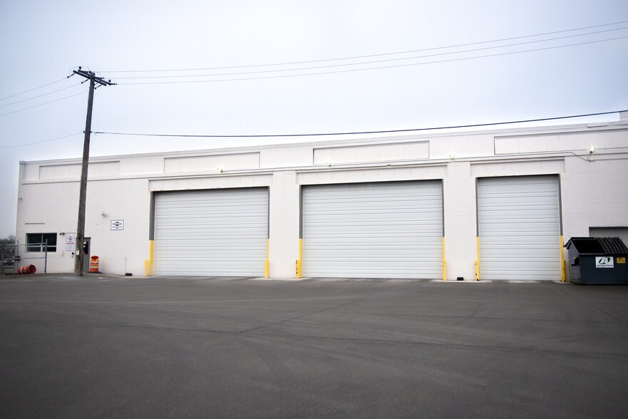 More Photos Of 4143 N 27th St, Milwaukee Manufacturing For Lease