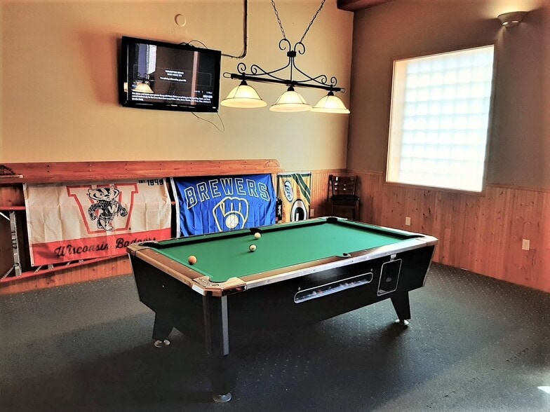 More Photos Of 301 Dewitt St, Portage Restaurant For Sale