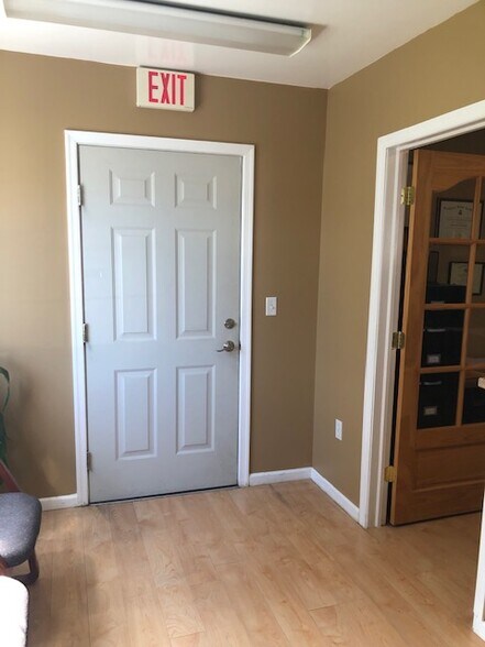 More Photos Of 1 Plumbridge Dr, Levittown Office Residential For Sale