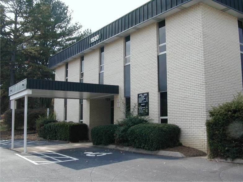 More Photos Of 1530 Martin St, Winston-Salem Coworking Space
