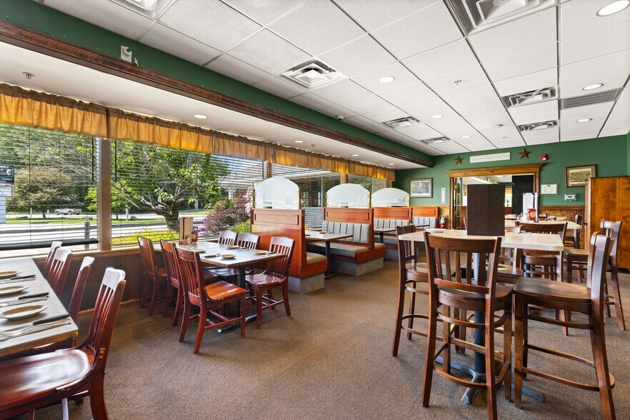 More Photos Of 11 Farmington Rd, Rochester Restaurant For Sale