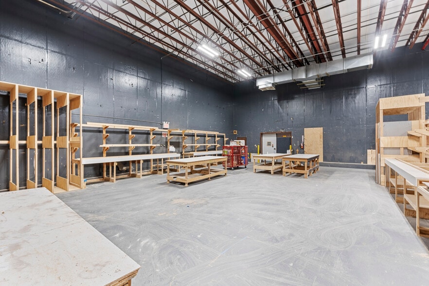 More Photos Of 4865 Arthur Kill Rd, Staten Island Warehouse For Sale