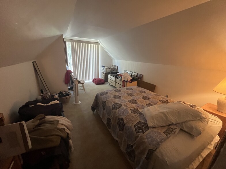 More Photos Of 16 Clinton St, Taunton Apartments For Sale