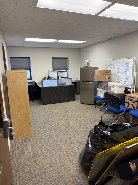 More Photos Of 3330 park Ave, Wantagh Office For Lease