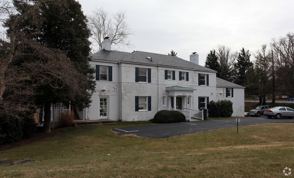 Primary Photo Of 5612 Spruce Tree Ave, Bethesda Medical For Sale