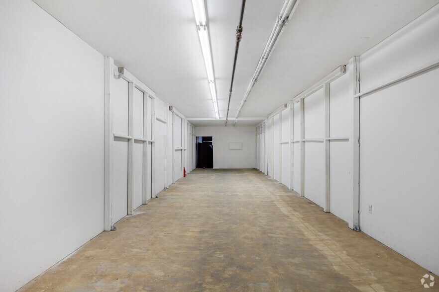 More Photos Of 510 E Olympic Blvd, Los Angeles Storefront Retail Office For Sale