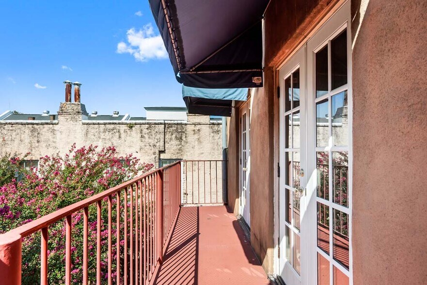 More Photos Of 11 Broad St, Charleston Office Residential For Lease