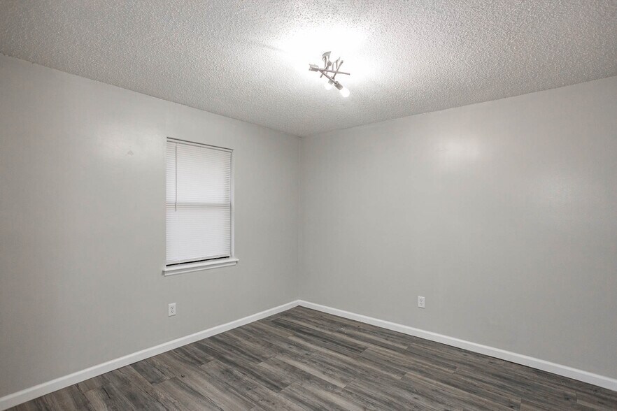 More Photos Of 3108 Eaton St, Kansas City Multifamily For Sale