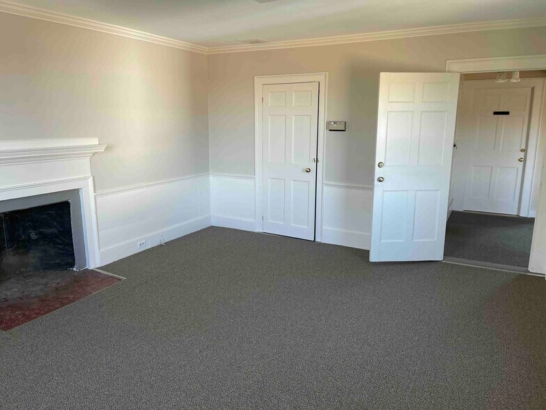 More Photos Of 510 Main St, Gorham Office For Lease