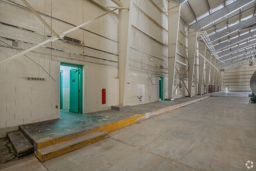 More Photos Of 8225 Dave Erwin Dr, San Antonio Flex For Sale