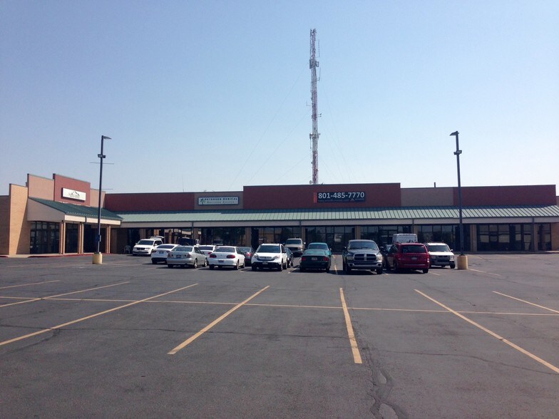 More Photos Of 5364-5370 S 1900 W, Roy Supermarket For Lease