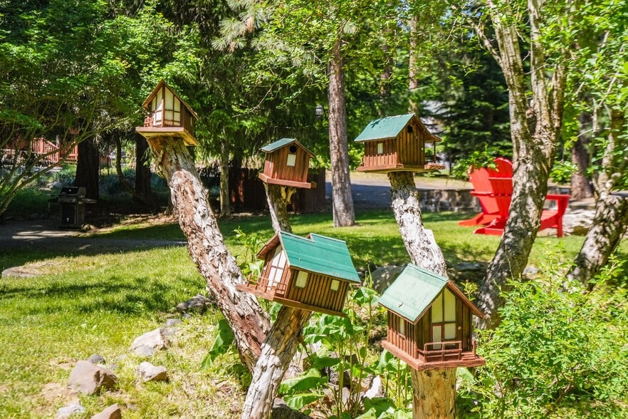 More Photos Of 2291 Highway 141, Trout Lake Hotel For Sale