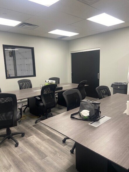 More Photos Of 1050 Legresley Way, Burlington Warehouse For Lease