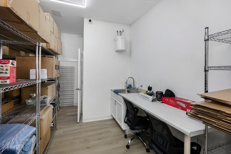 More Photos Of 613-617 Summer St, Lynn Storefront For Sale