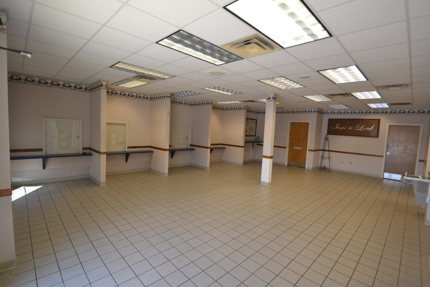 More Photos Of 3604 Macon Rd, Columbus Unknown For Lease