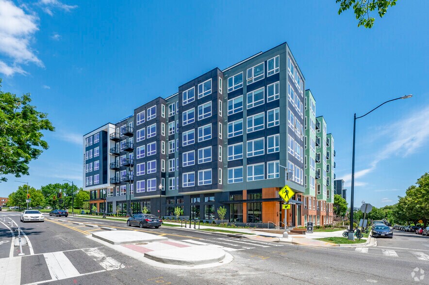 More Photos Of 1701 H St NE, Washington Apartments For Lease